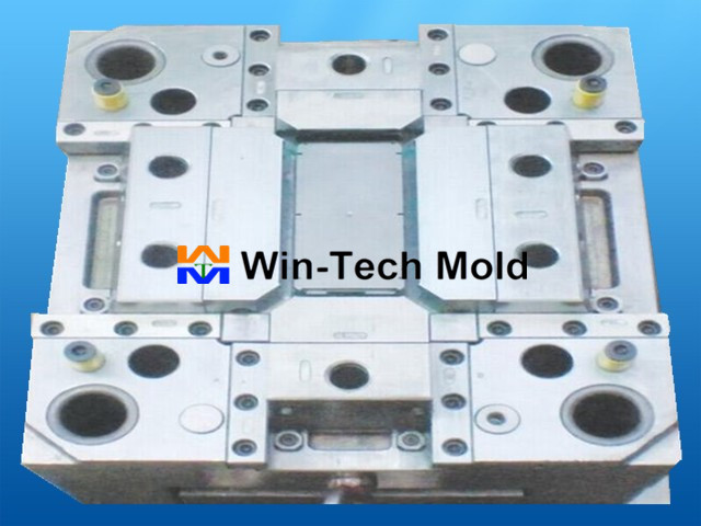 Plastic Injection Mold (09)